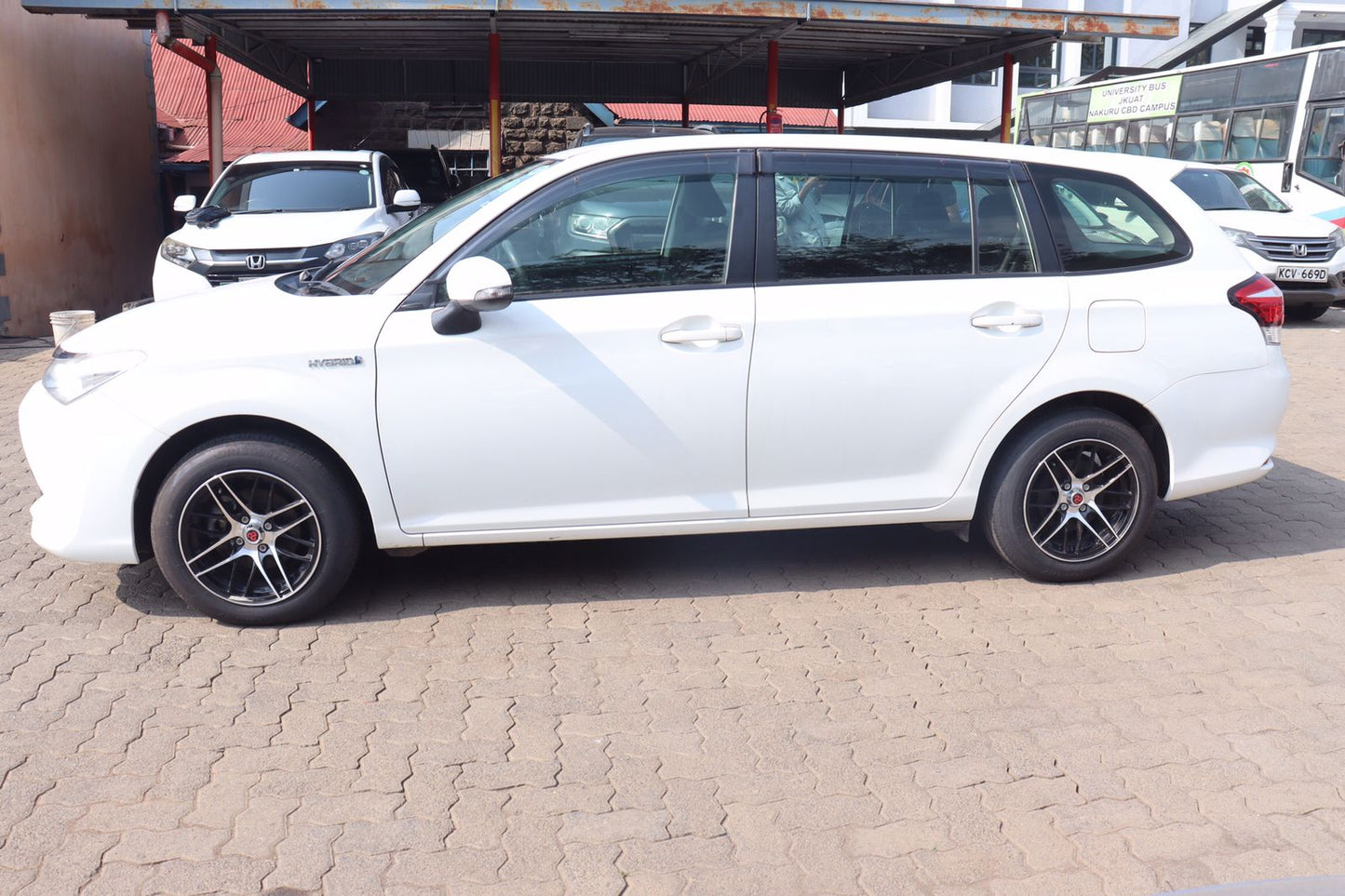 Toyota Fielder Hybrid